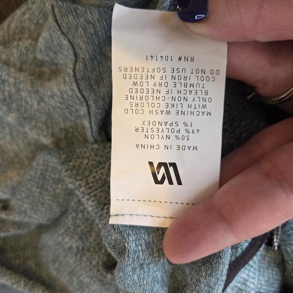 Men's VRST XL Circuit Seamless Space Dye Blue Green Performance T-Shirt New - Picture 6 of 12